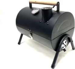 Compacte Draagbare Kolen BBQ Van Wolff BBQ - Handig Voor Op De Camping Op Het Strand Of In Een Park - Smoker Barbecue - Draagbare Lichtgewicht Bbq - Met Thermometer En Lucht Doorvoer. Laat Je Vlees Langzaam Garen. 12 Compacte Draagbare Kolen BBQ Van Wolff BBQ - Handig Voor Op De Camping Op Het Strand Of In Een Park - Smoker Barbecue - Draagbare Lichtgewicht Bbq - Met Thermometer En Lucht Doorvoer. Laat Je Vlees Langzaam Garen. -Keukenseries Speciaal Winkel 1200x1102 3