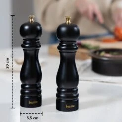 Deleca Luxe Peper En Zoutmolen Set - Met Geschenkdoos - Zout / Pepermolen - Rubberhout - Zwart & Goud -Keukenseries Speciaal Winkel 1200x1200 1033