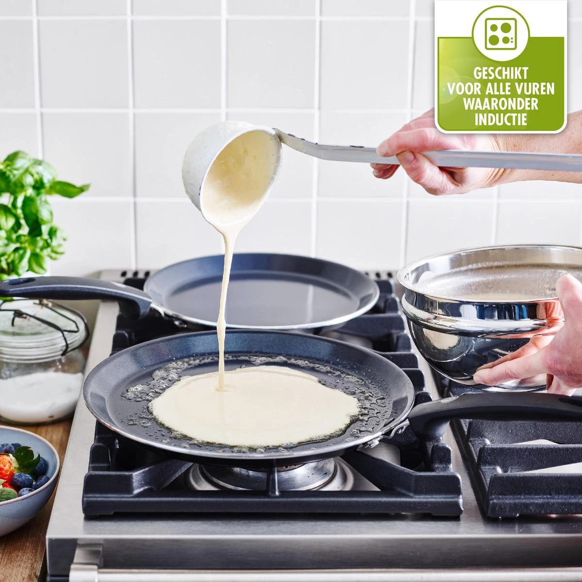 GreenPan Essentials Pannenkoekenpan 24cm - Zwart - Inductie - PFAS-vrij 10 GreenPan Essentials Pannenkoekenpan 24cm - Zwart - Inductie - PFAS-vrij - Afbeelding 8