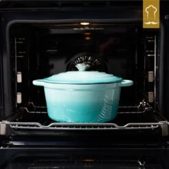 Chefarone Gietijzeren Pan - Braadpan Inclusief Deksel - Geschikt Voor Alle Warmtebronnen - Geëmailleerd Blauw 18 Chefarone Gietijzeren Pan - Braadpan Inclusief Deksel - Geschikt Voor Alle Warmtebronnen - Geëmailleerd Blauw -Keukenseries Speciaal Winkel 1200x1200 713