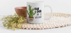 Mok - Koffiemok - Spreuken - Quote - 'Kak Dus Dat Je Weggaat' - Baan - Mokken - 350 ML - Beker - Koffiemokken - Theemok - Mok Met Tekst -Keukenseries Speciaal Winkel 1200x557