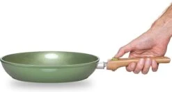 Just Vegan Koekenpan ECO Met Afneembaar Handvat 20 Cm Aluminium Groen -Keukenseries Speciaal Winkel 1200x646