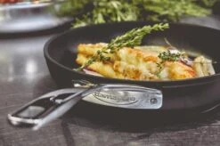 Demeyere Alu Pro Dura Glide Koekenpan - Ø 24 & Ø 28cm - Titanium -Keukenseries Speciaal Winkel 1200x799 47