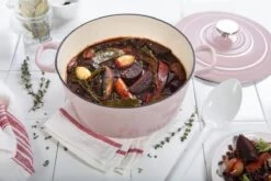 BK Bourgogne Braadpan Ø 24 Cm - Roze - Gietijzer - Inductie -Keukenseries Speciaal Winkel 1200x800 118