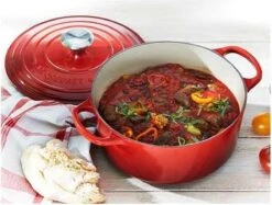 Le Creuset Signature Braadpan - 4,2 L - 24 Cm - Kersenrood -Keukenseries Speciaal Winkel 1200x909 4