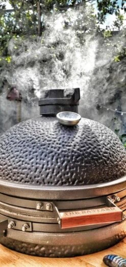 The Bastard Urban Medium - Kamado Barbecue - Kamado BBQ 31 The Bastard Urban Medium - Kamado Barbecue - Kamado BBQ -Keukenseries Speciaal Winkel 567x1200