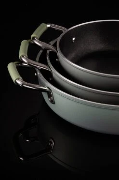 Primecook - Braadpan / Hapjespan Met Deksel - Ø 28 Cm - PFAS-vrij - Inductie - Ecoshield -Keukenseries Speciaal Winkel 797x1200