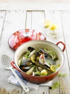 Le Creuset Braadpan Faitout Tradition Kersenrood - ø 24 Cm / 3 Liter -Keukenseries Speciaal Winkel 901x1200